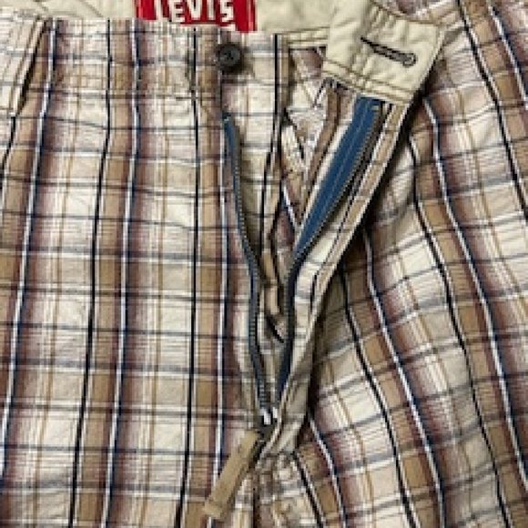 Men Shorts Levi's Size 36 Brown & Tan Plaid 100% Cotton Zip Fly Button Enclosure - Picture 4 of 5